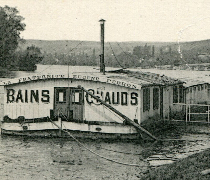 Les bateaux de bains sur la Seine