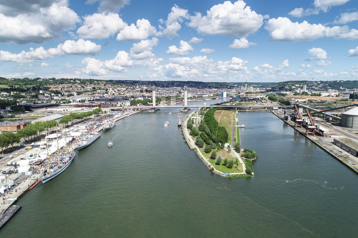 De la Rome antique à l’Armada : l’histoire mouvementée du port de Rouen